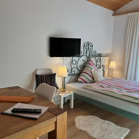 Apartment Sachrang Lägenhet *